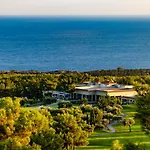 Korineum Golf & Hotel 4*