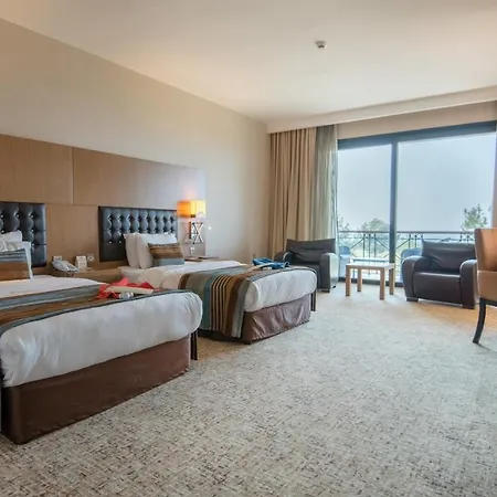 Hotel Korineum Golf&beach 4*