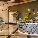 Korineum Golf & 4*