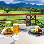 Korineum Golf & 4*