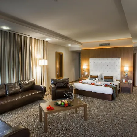 Korineum Golf & Hotel