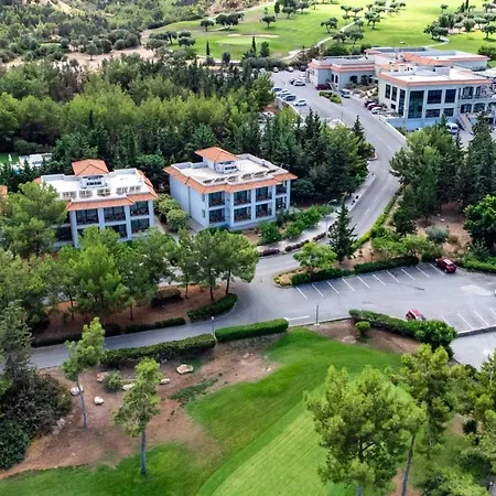 Korineum Golf & Hotel 4*