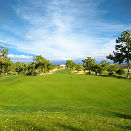 Korineum Golf & Hotell