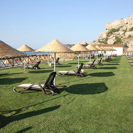 Korineum Golf & 4*