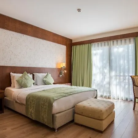 Korineum Golf & Hotel Agios Georgios (Girne)