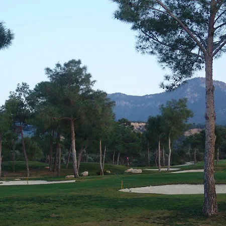 Hotel Korineum Golf &