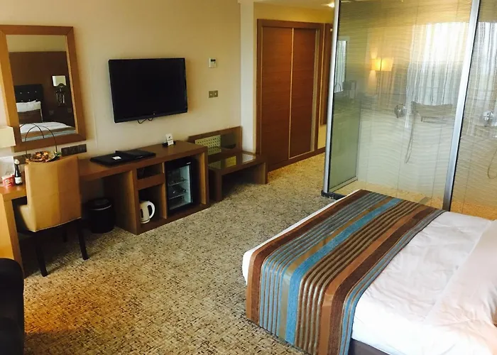 Korineum Golf & Hotel