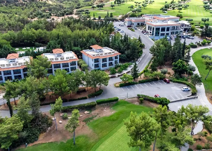 Korineum Golf & Hotel 4*