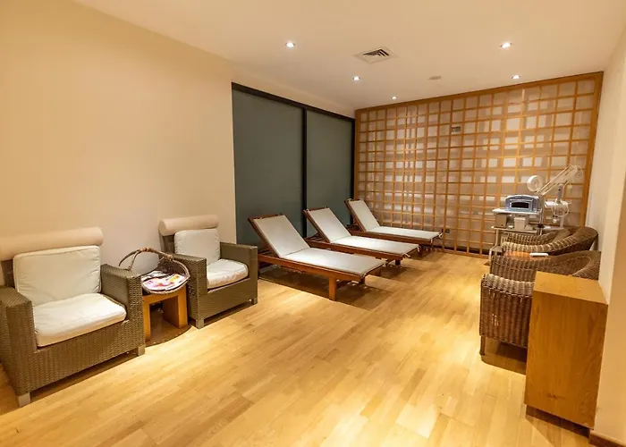 Hotel Korineum Golf & 4*