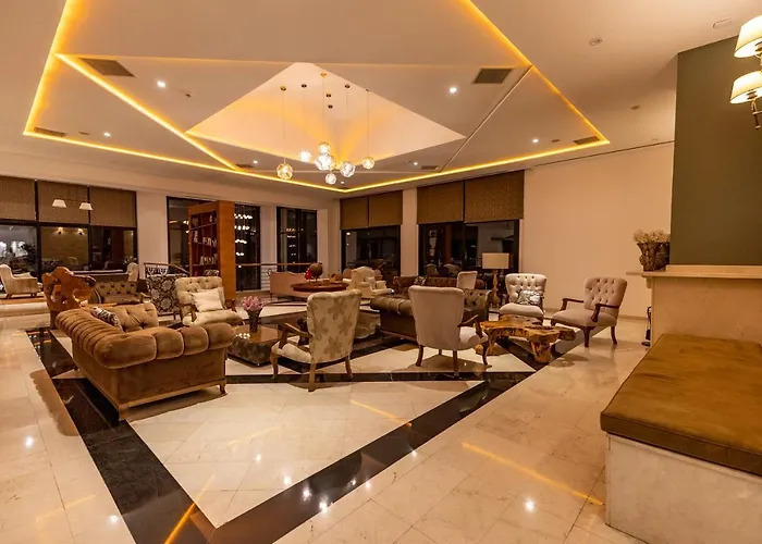 Hotel Korineum Golf & 4*