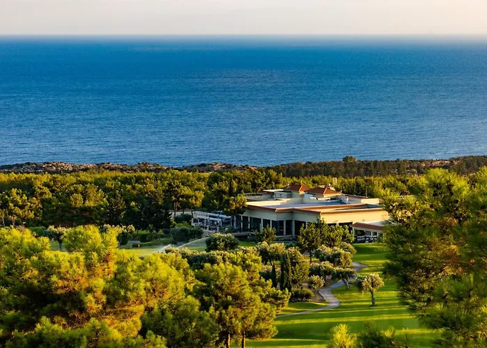 Korineum Golf & Hotel 4*